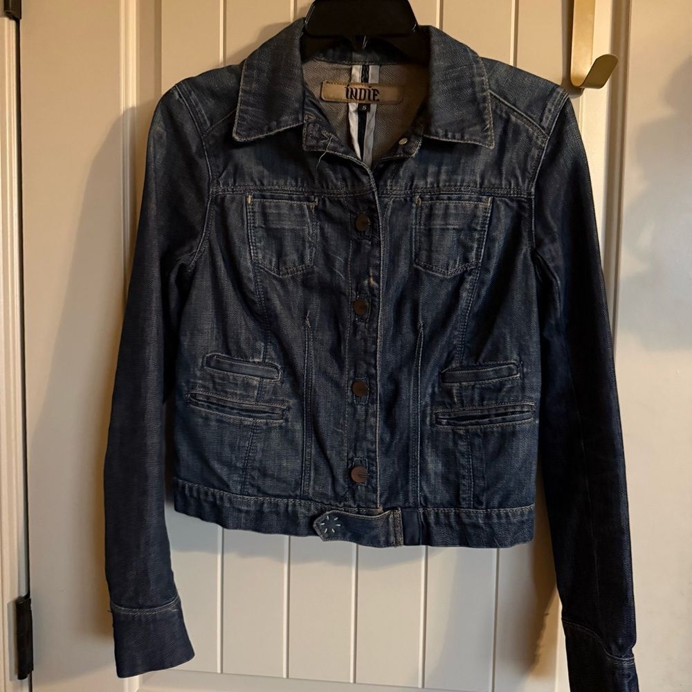 Indie Tailored Denim Jacket Women’s Small dark denim buttons pockets